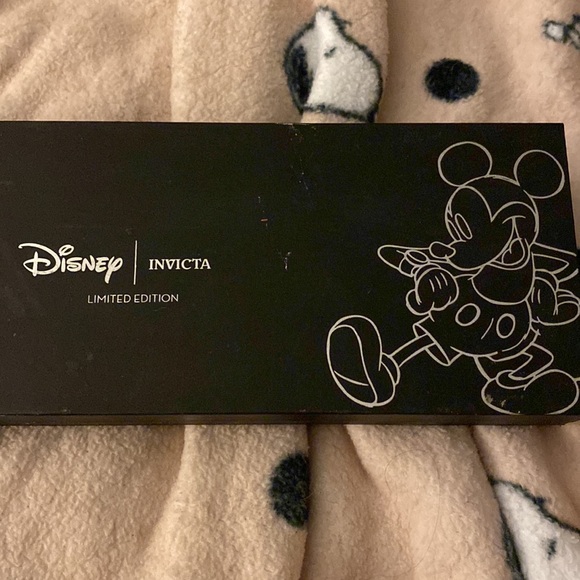 Limited edition Mickey Mouse watch INVICTA - Picture 9 of 9
